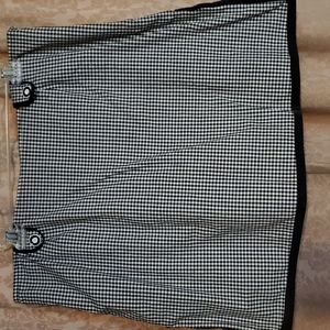 St John's Bay Skorts